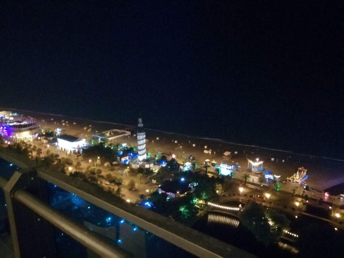Lamar Hotel Батумі Екстер'єр фото